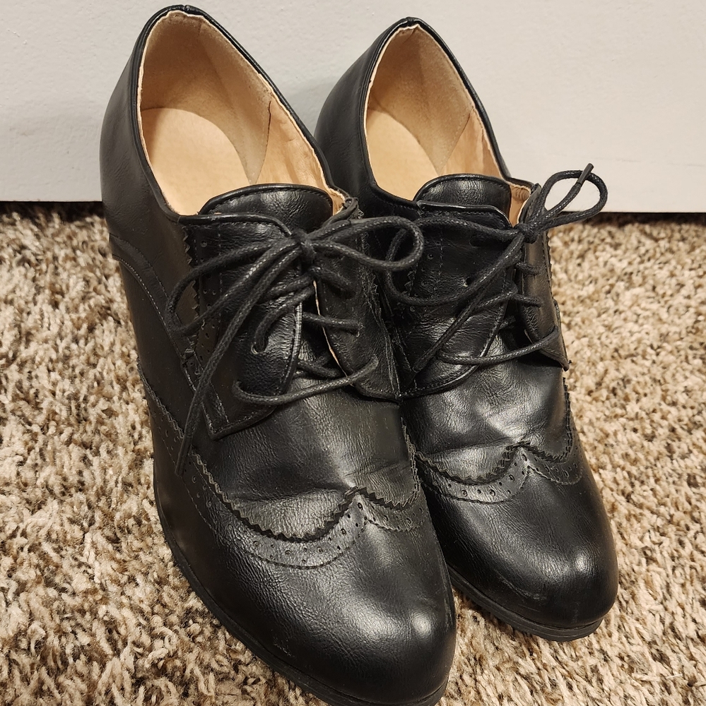 Black Unbranded Oxfords